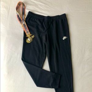 Nike Slim Flit Mid Rise Sweatpants